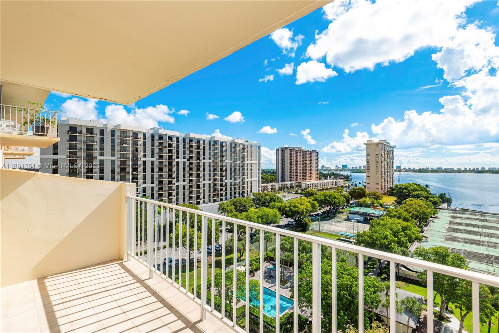 11111 Biscayne Blvd # 11G
