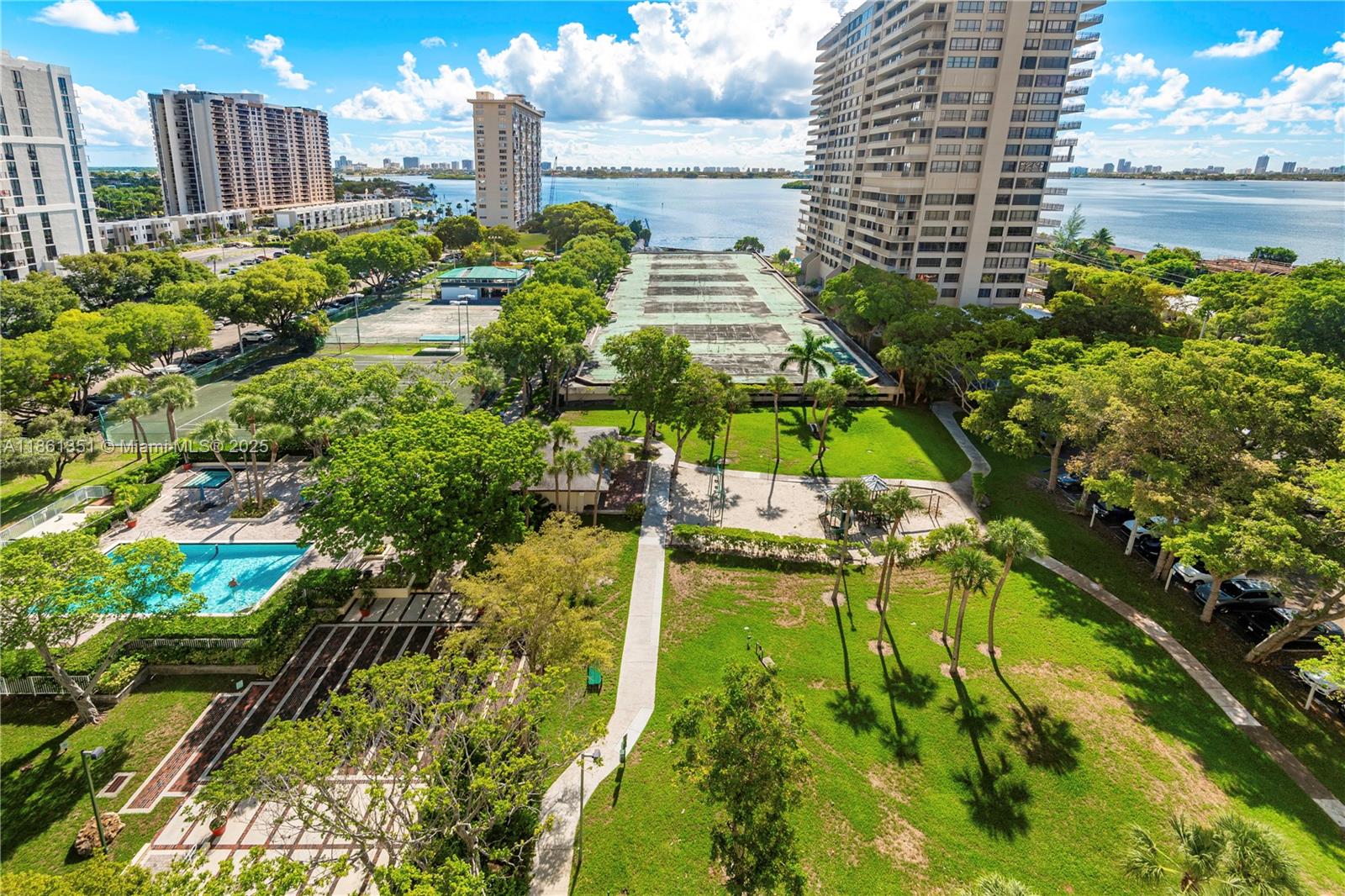 11111 Biscayne Blvd # 11G