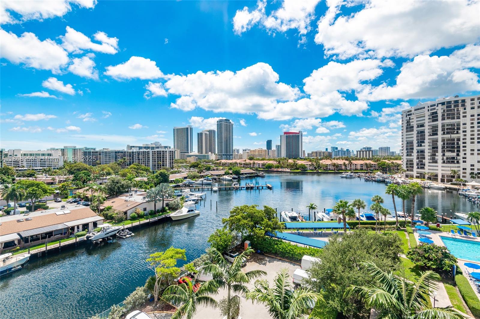 2500 Parkview Dr # 821