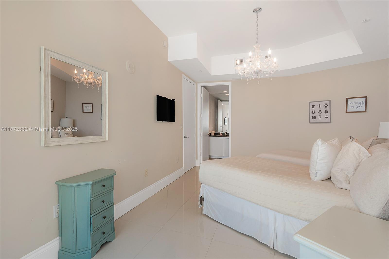 16001 Collins Ave # 2903