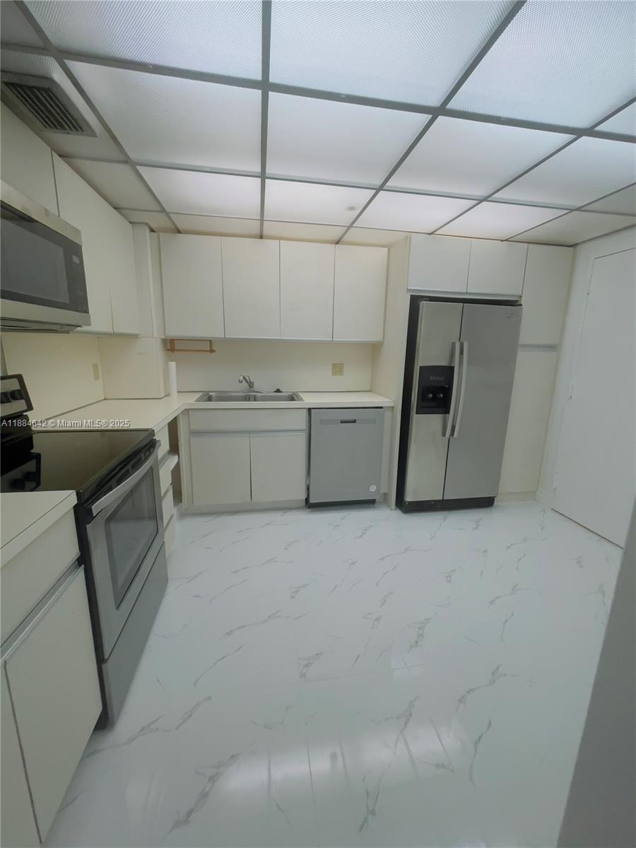 11113 Biscayne Blvd # 2056