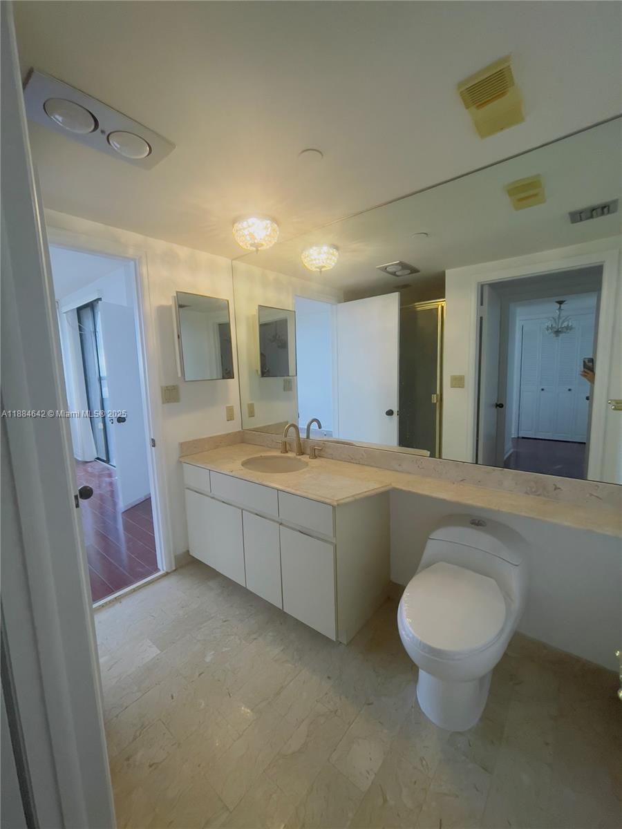 11113 Biscayne Blvd # 2056