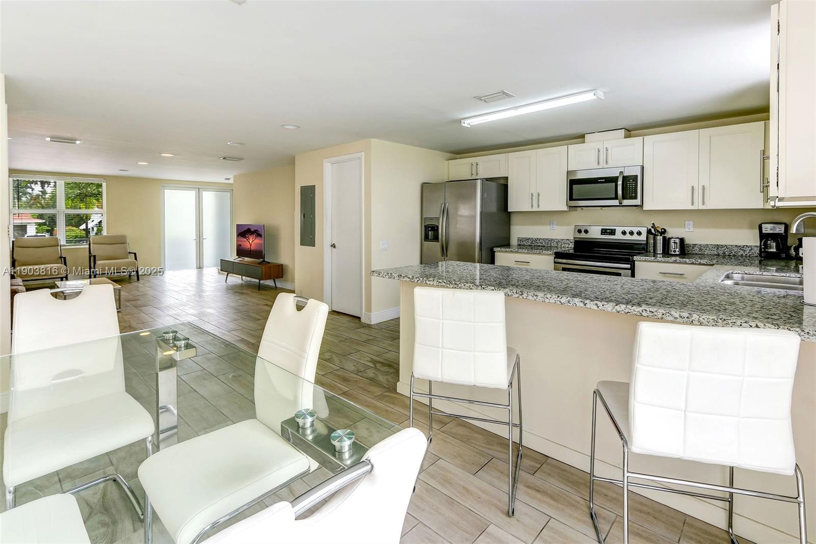 1620 NE 110th St # 2B