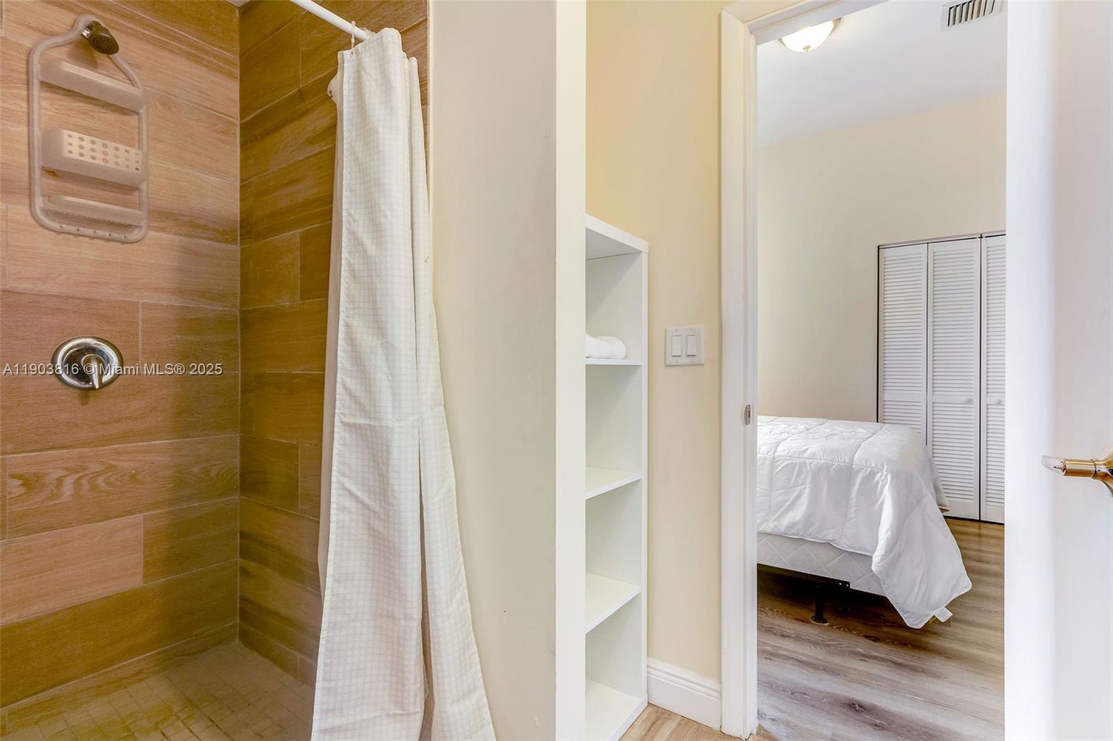 1620 NE 110th St # 2B