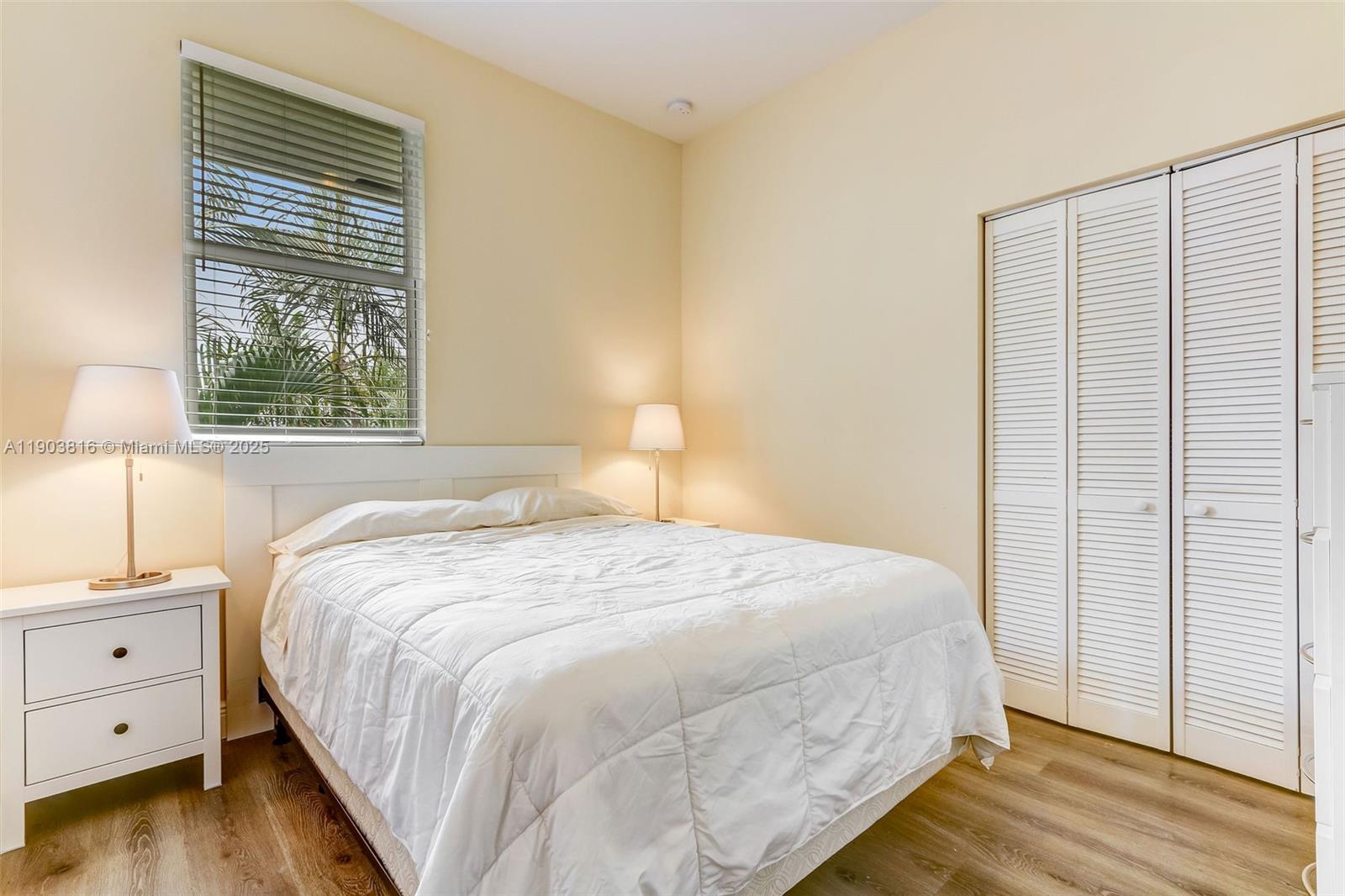 1620 NE 110th St # 2B