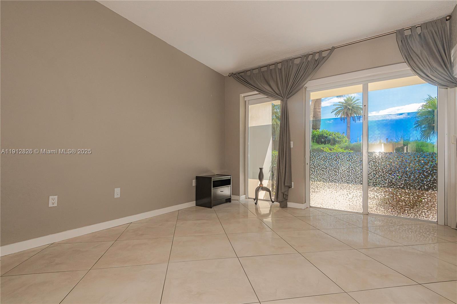 11111 Biscayne Blvd # 1G