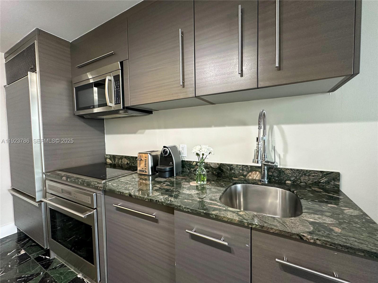 485 Brickell Ave # 4405