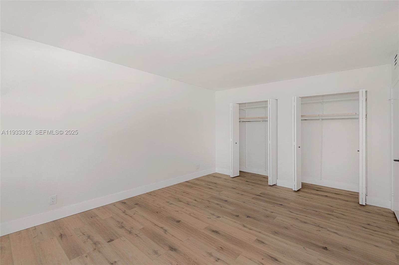 2500 Parkview Dr # 821