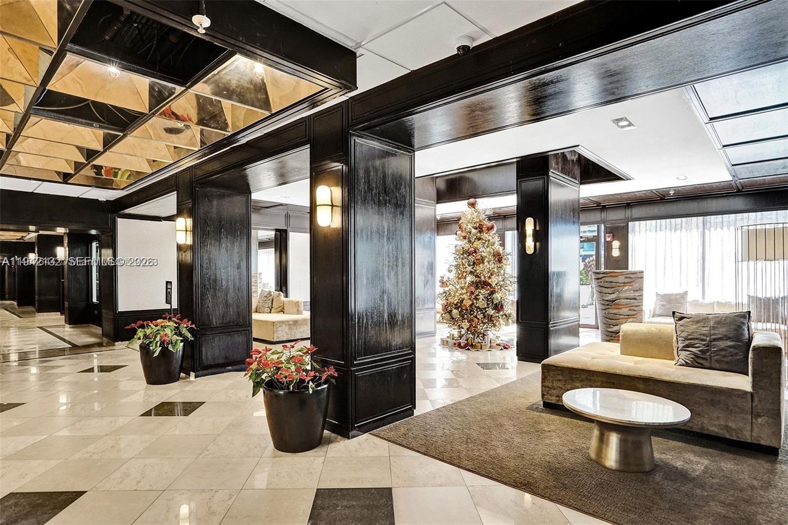 600 NE 36th St # 1423