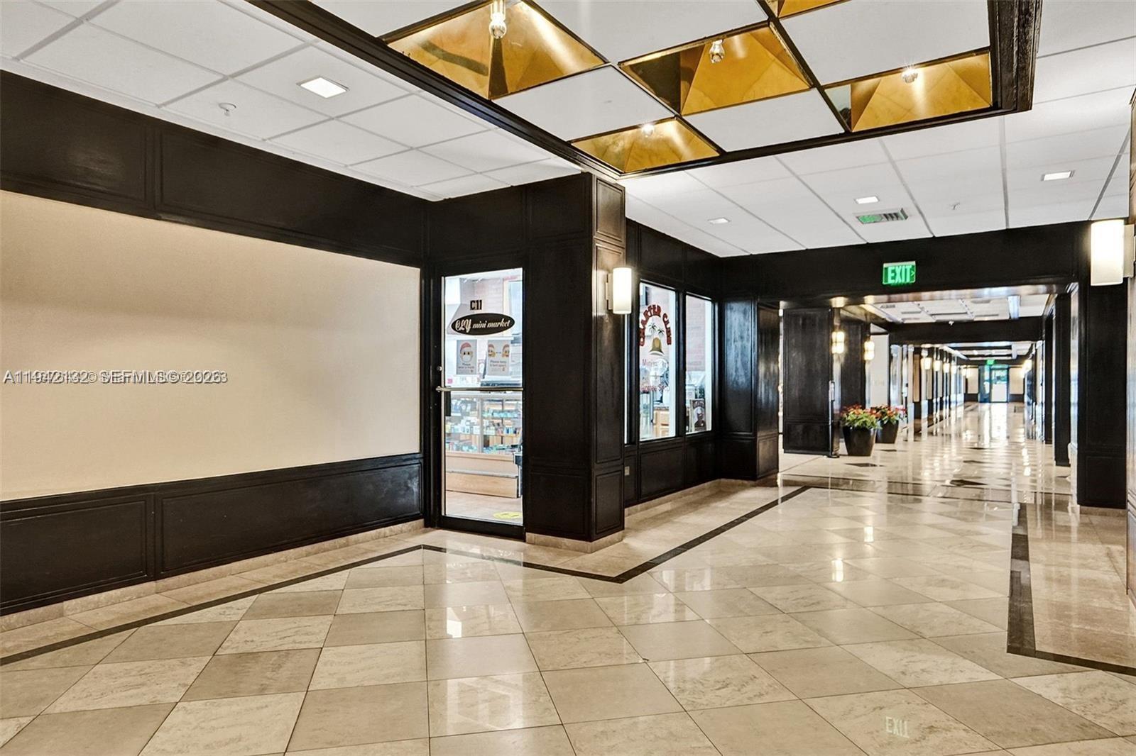 600 NE 36th St # 1423