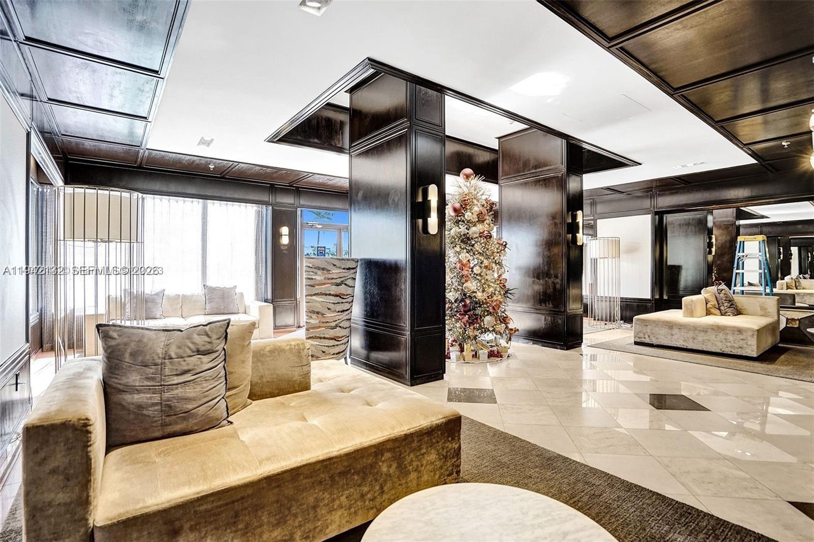 600 NE 36th St # 1423