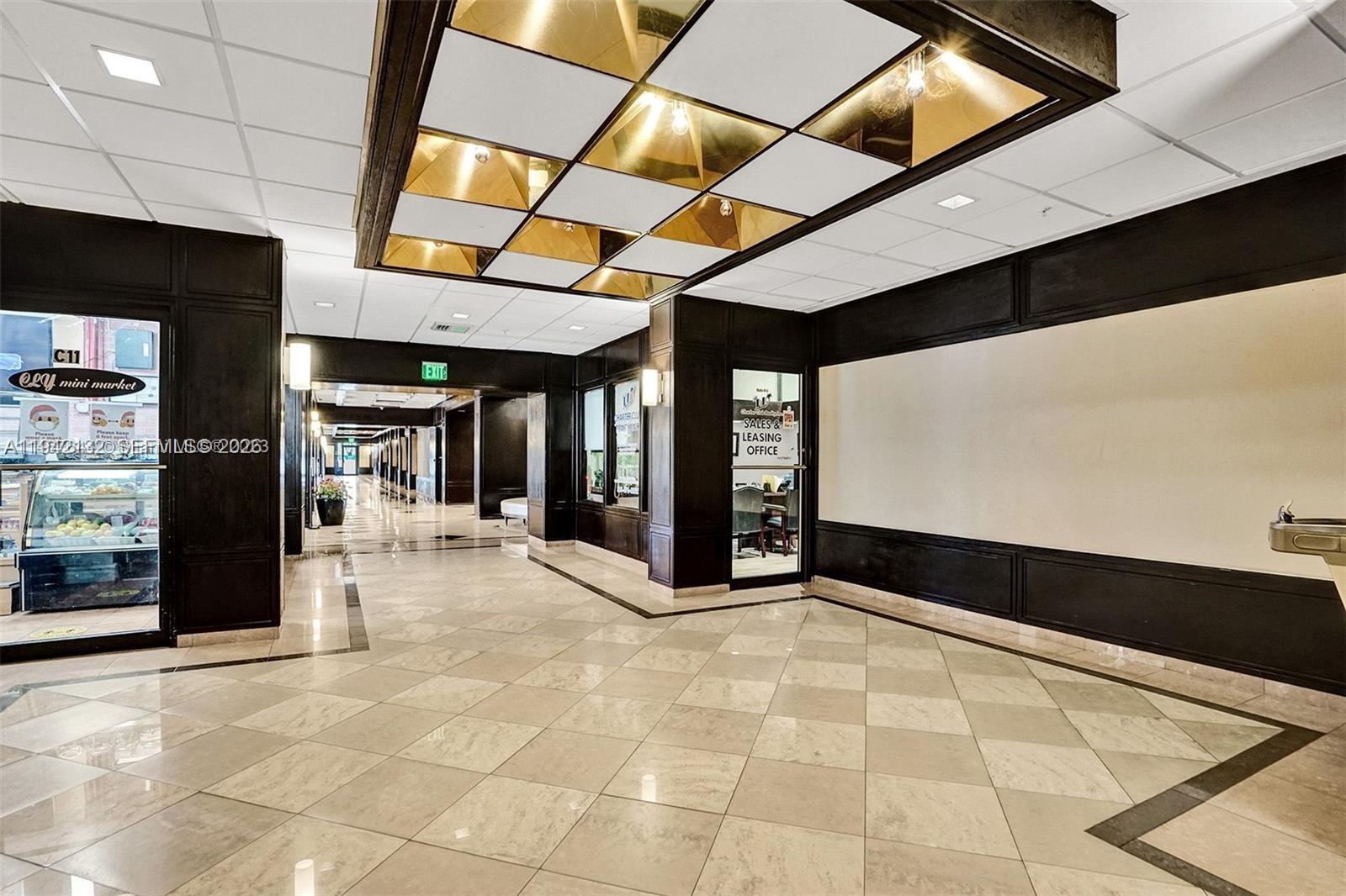 600 NE 36th St # 1423