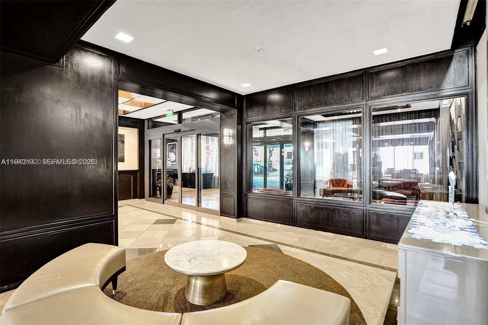 600 NE 36th St # 1423