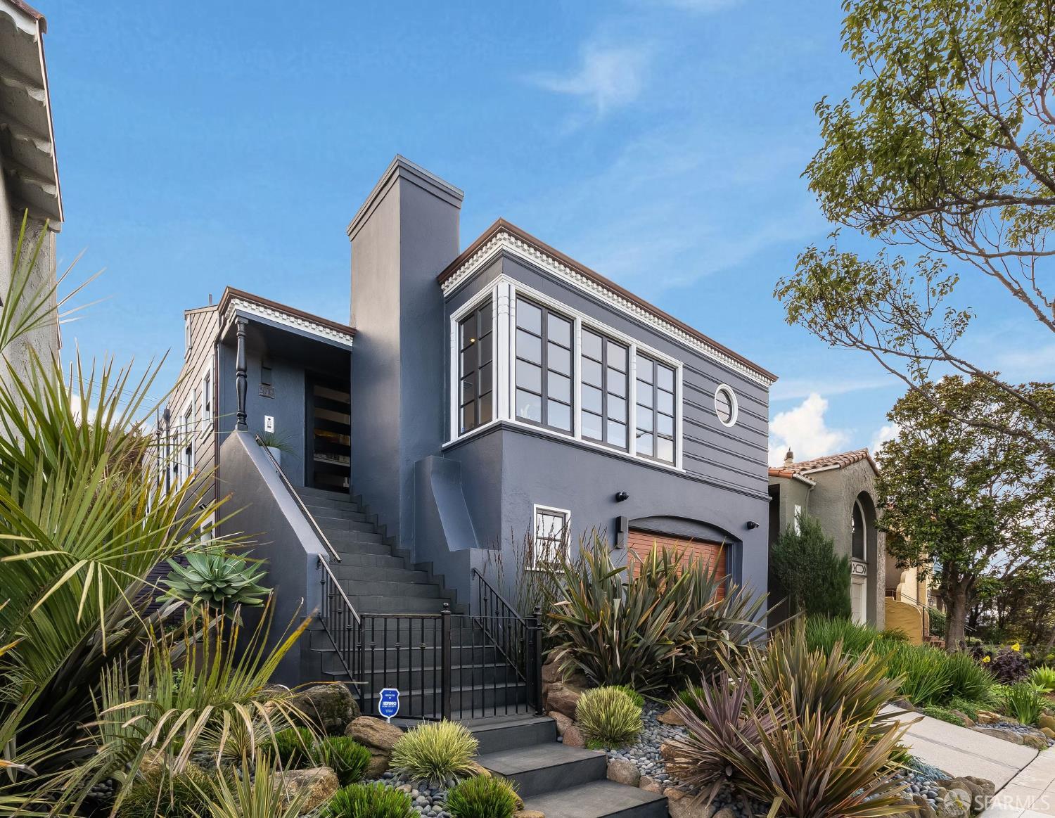 370 Teresita Boulevard