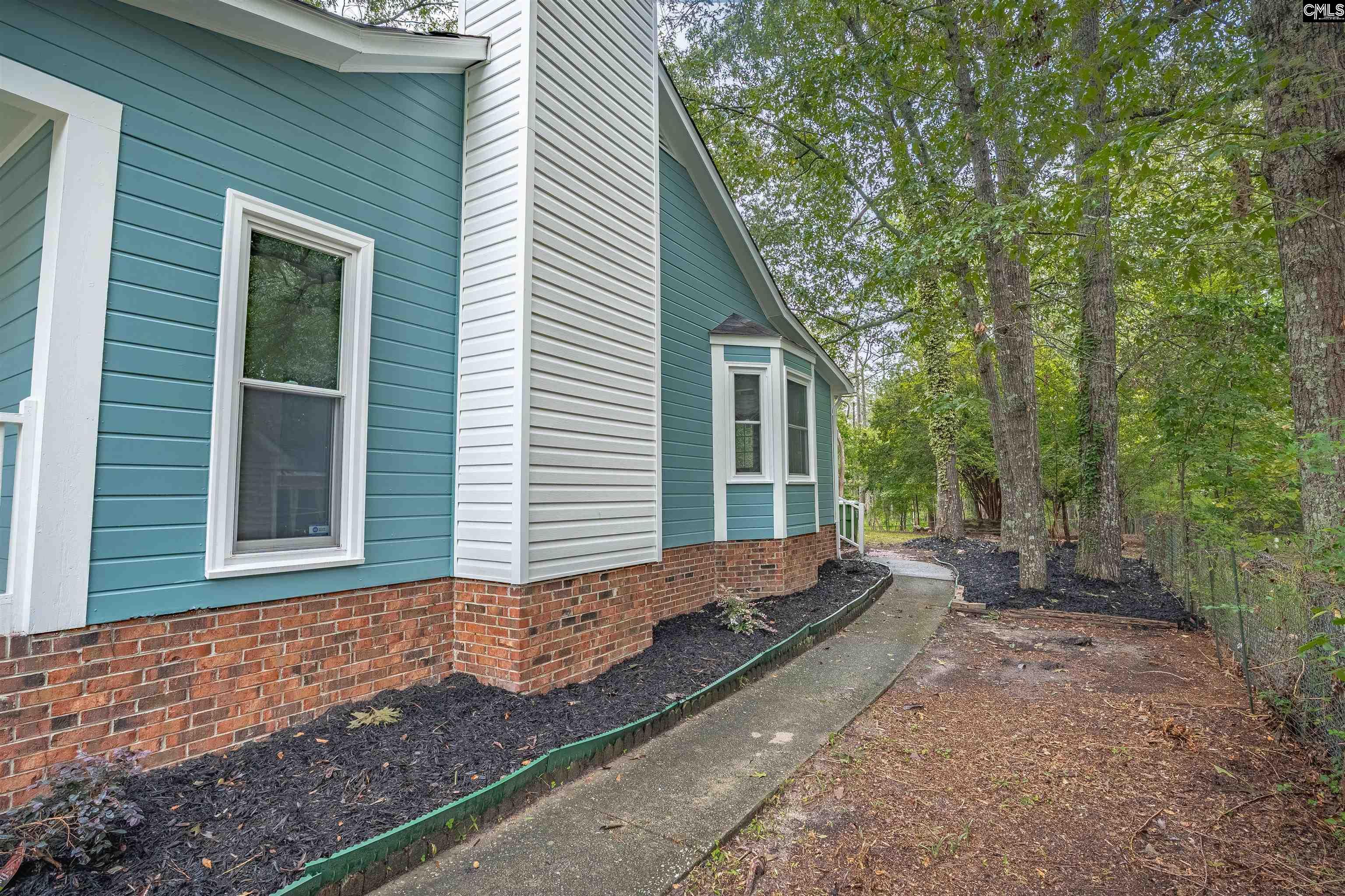 208 Winslow Way