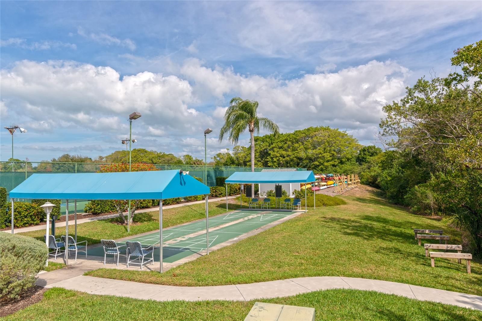 834 WATERSIDE LN #834