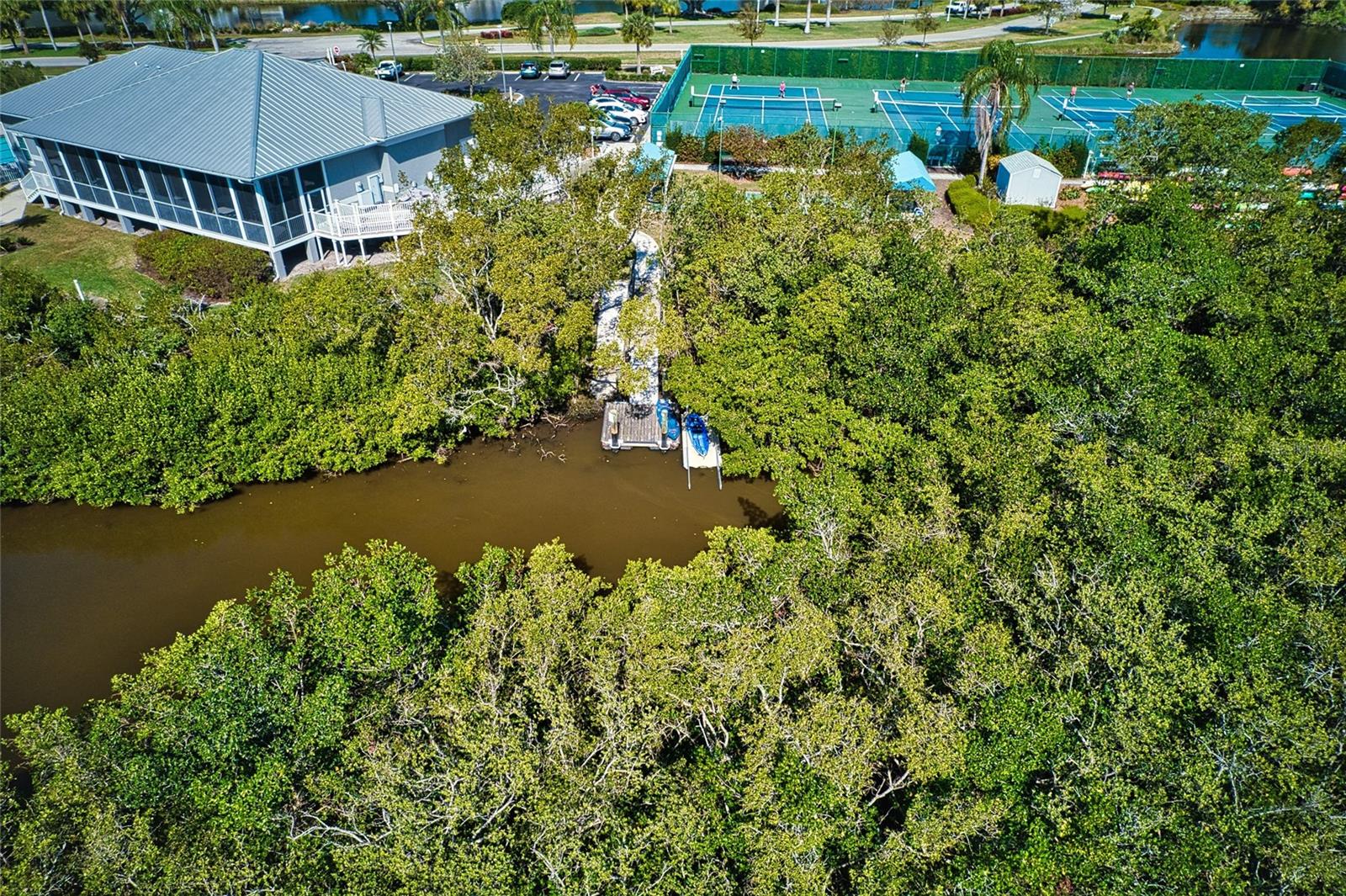 834 WATERSIDE LN #834