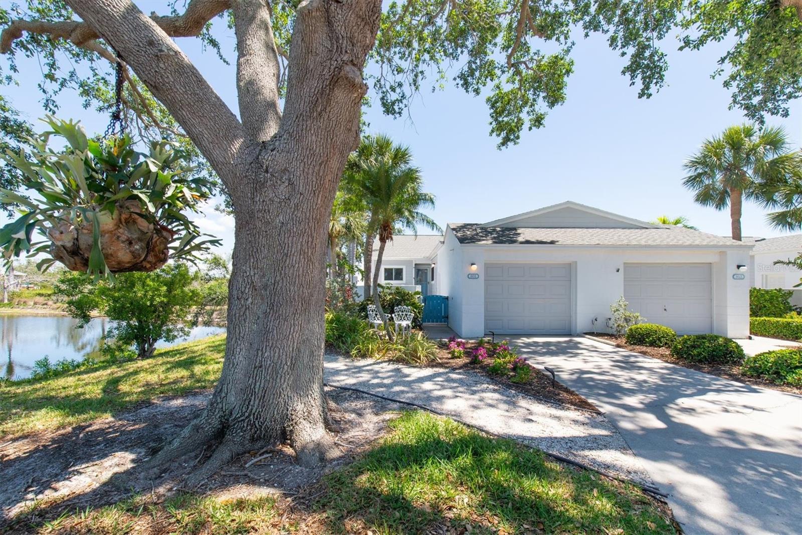 801 WATERSIDE LN