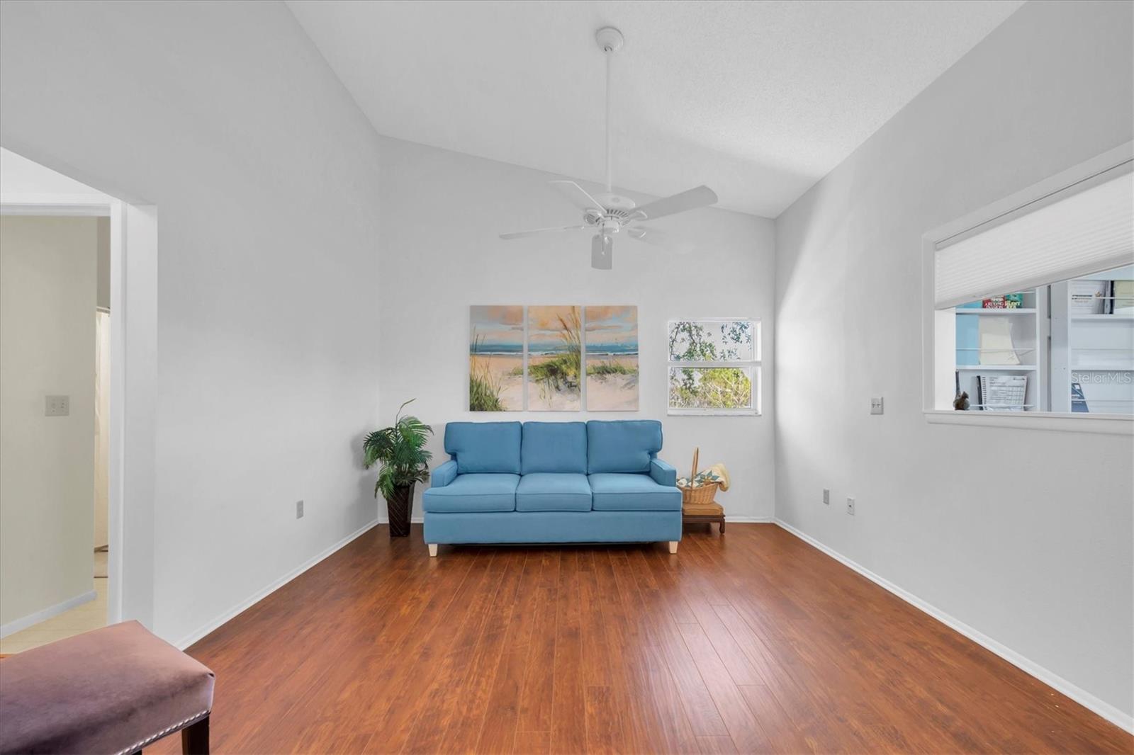 801 WATERSIDE LN