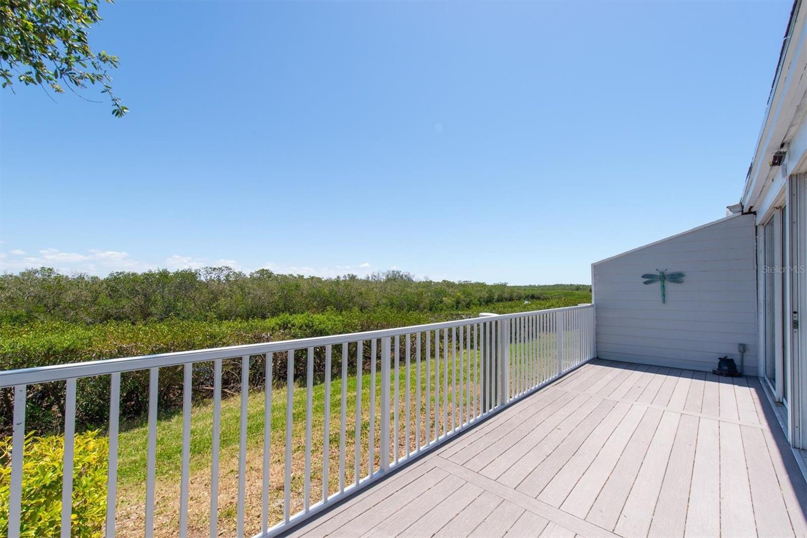 801 WATERSIDE LN