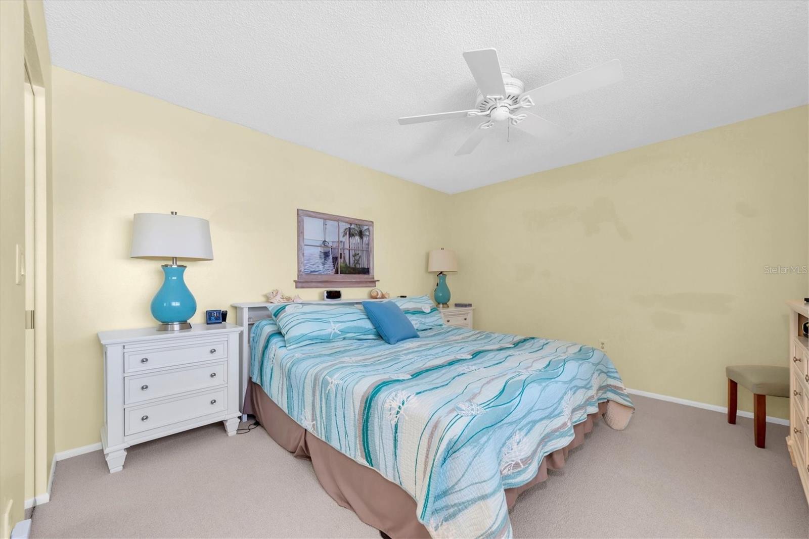 801 WATERSIDE LN