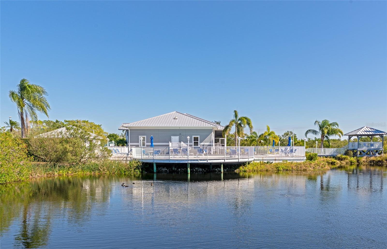 801 WATERSIDE LN