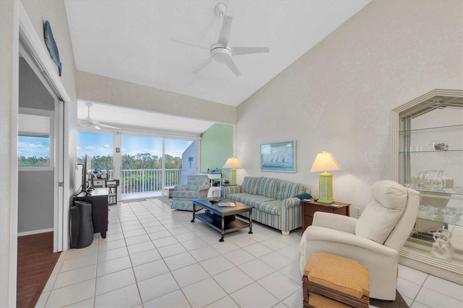 801 WATERSIDE LN