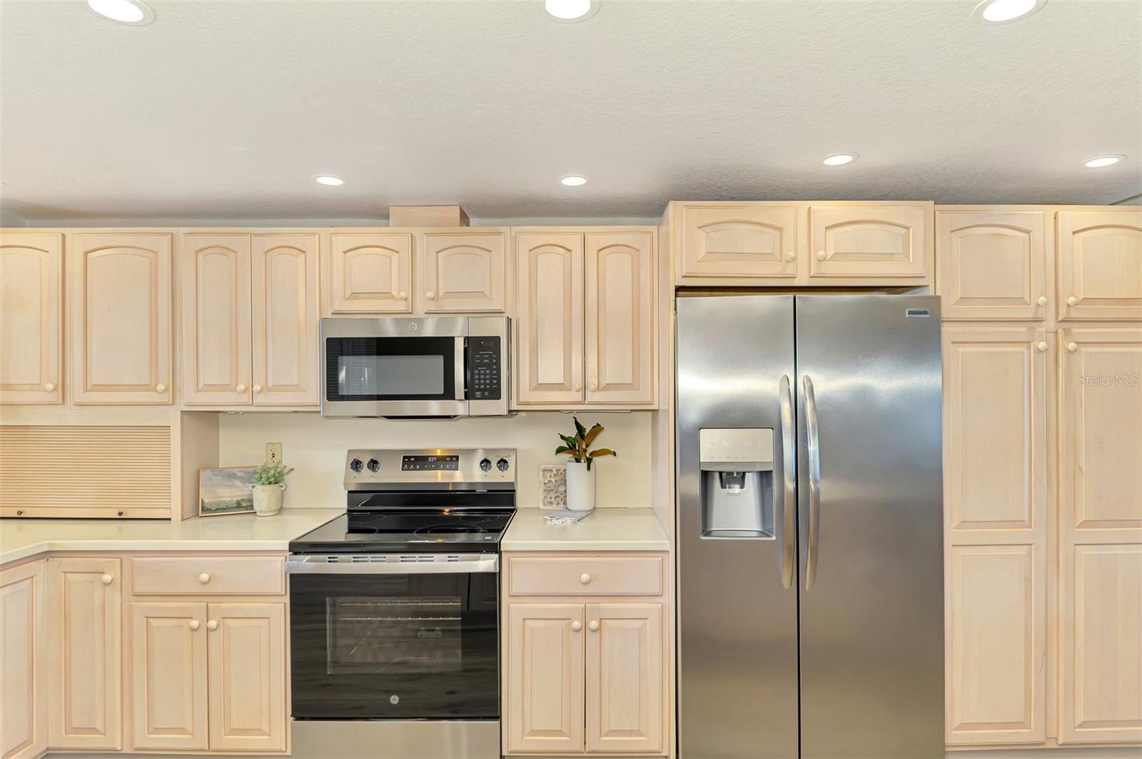 6500 FLOTILLA DR #102