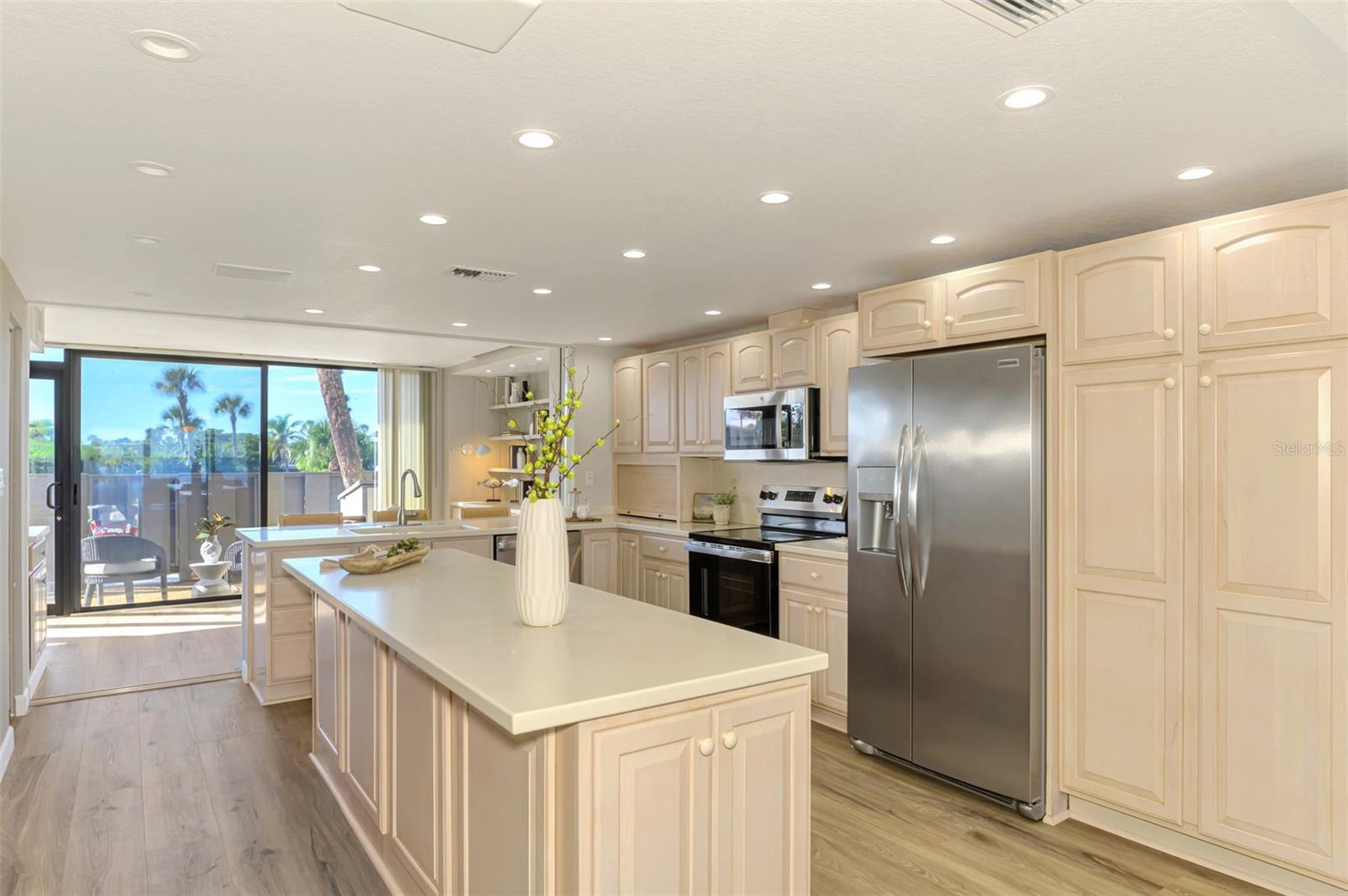 6500 FLOTILLA DR #102