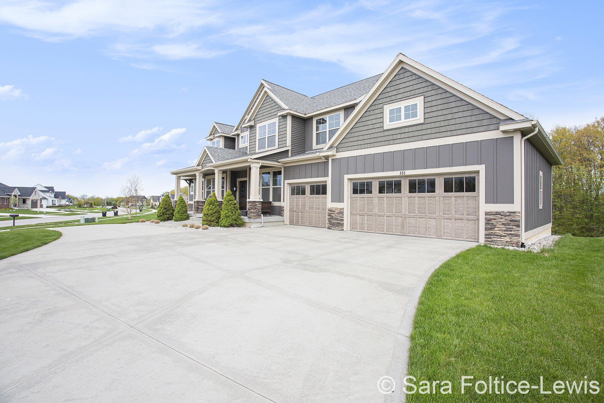 553 Stonebridge Court