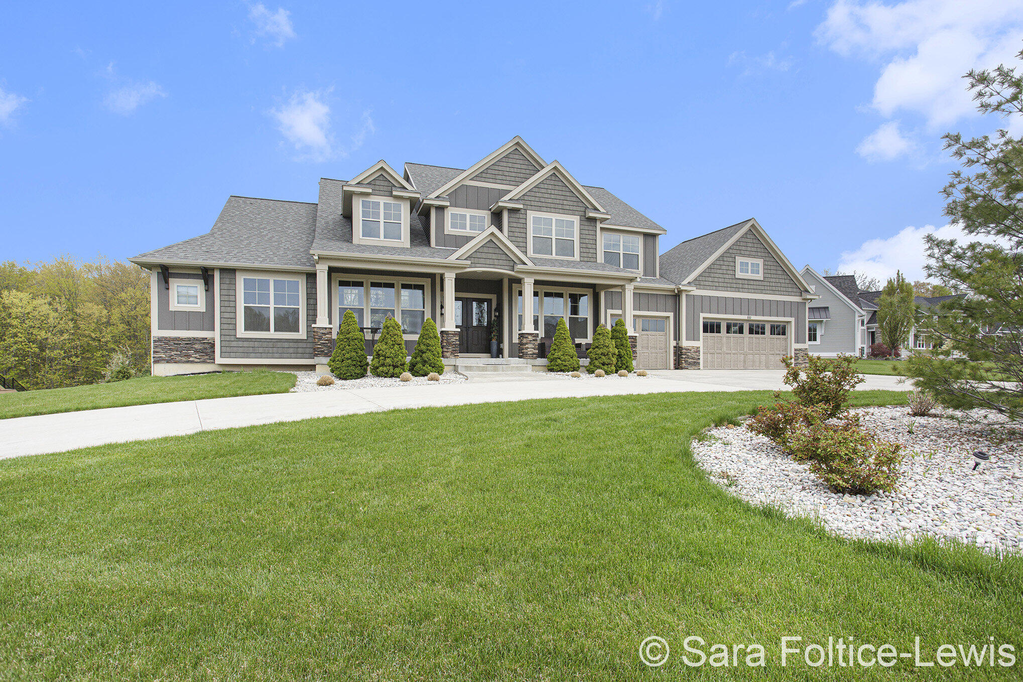 553 Stonebridge Court