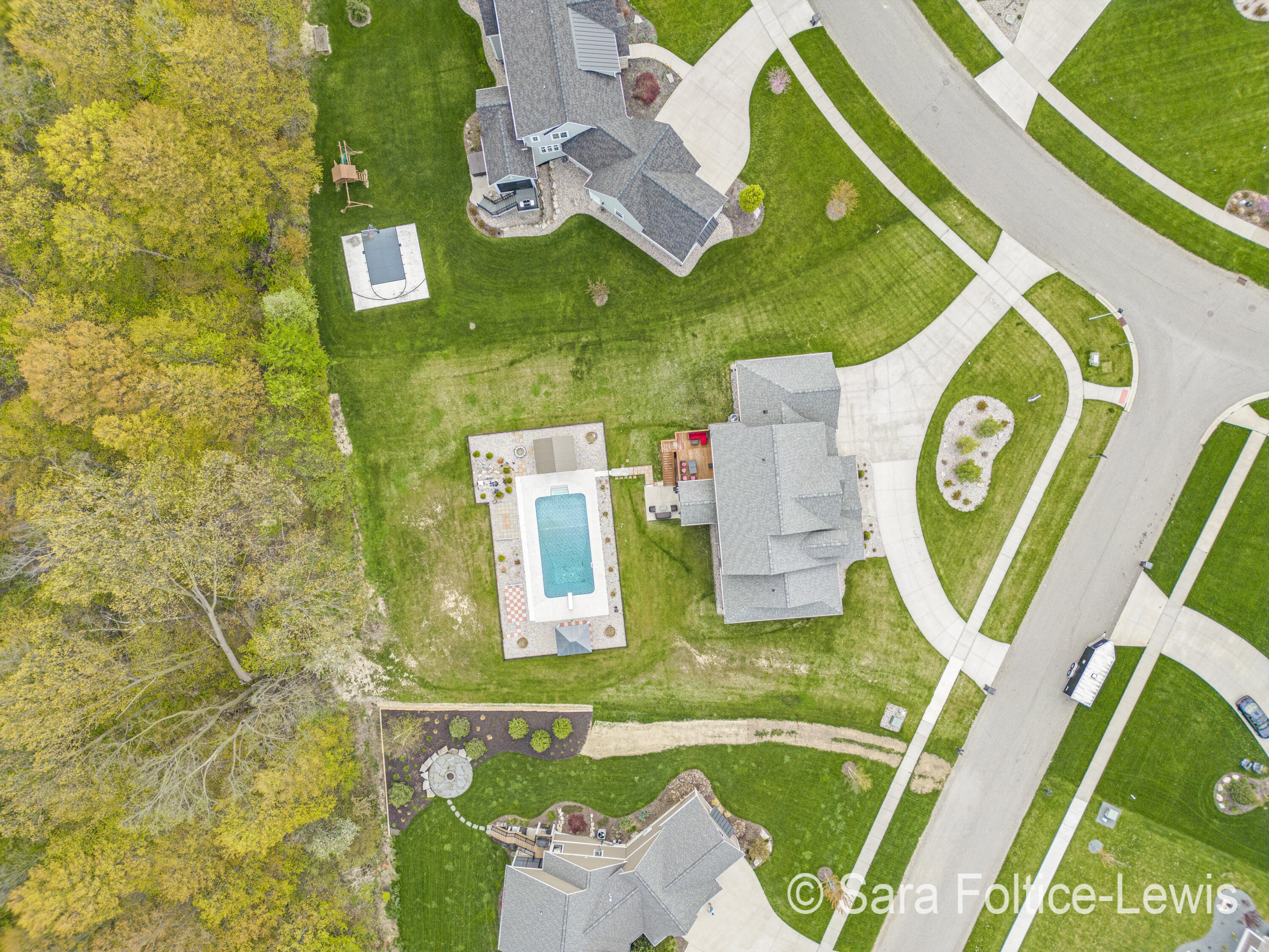 553 Stonebridge Court
