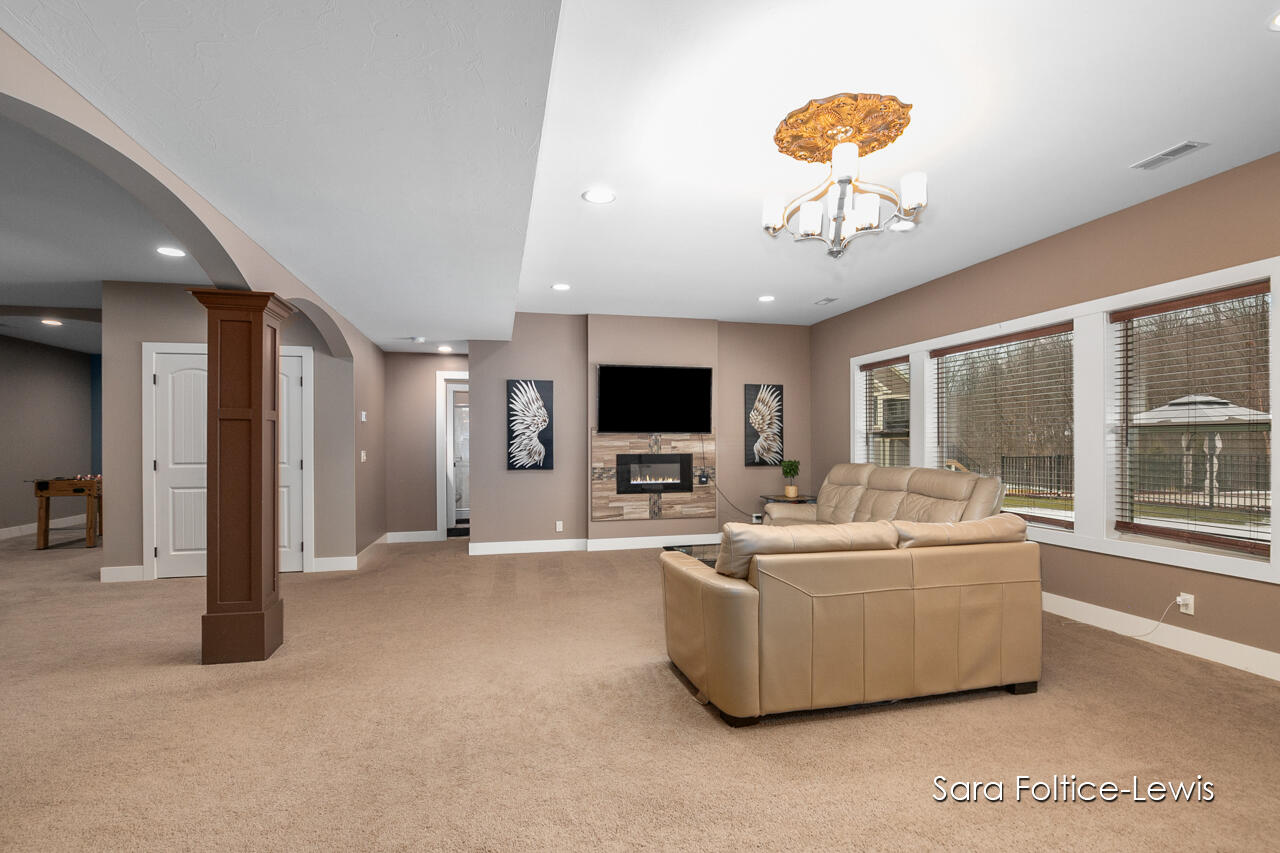 553 Stonebridge Court