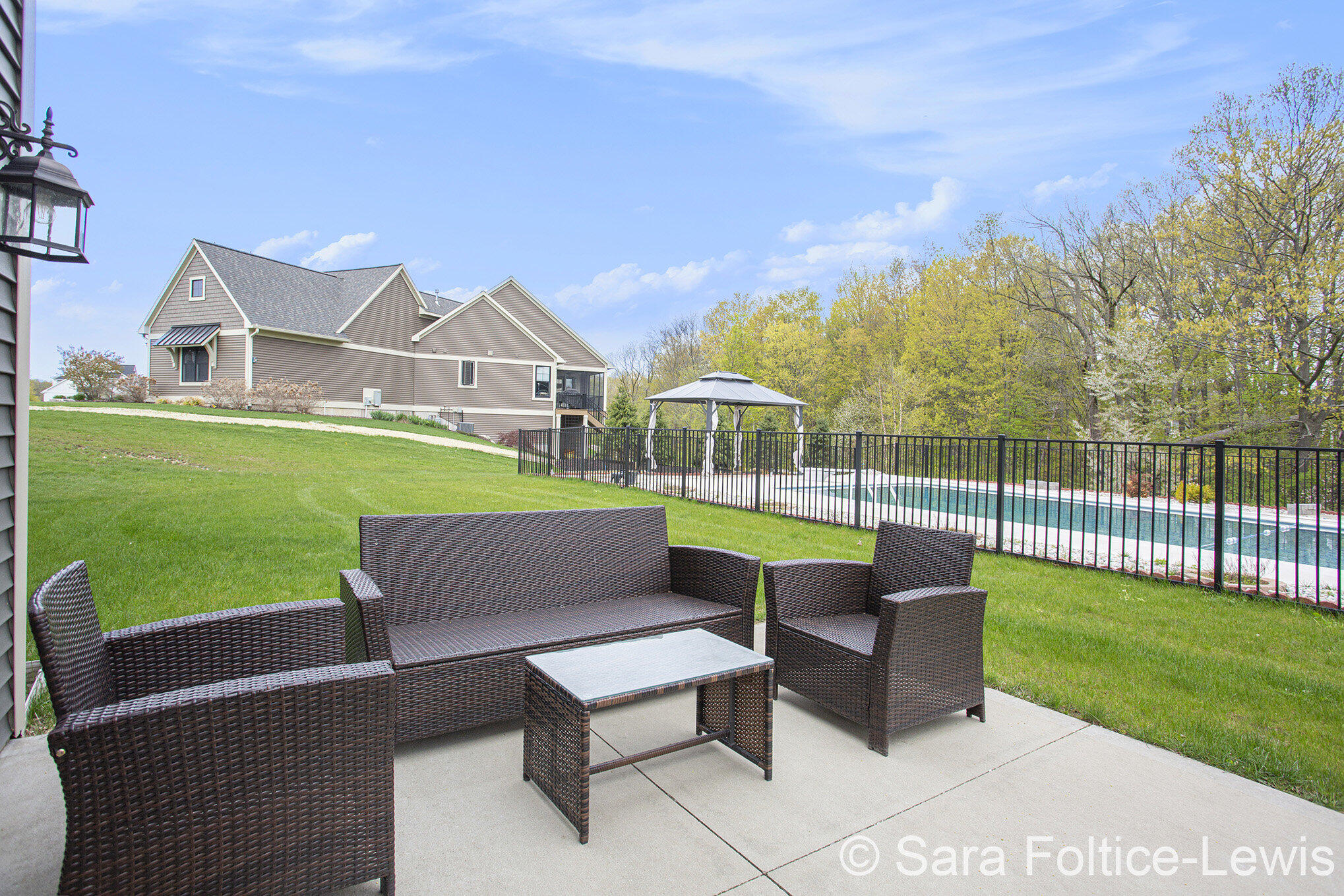 553 Stonebridge Court