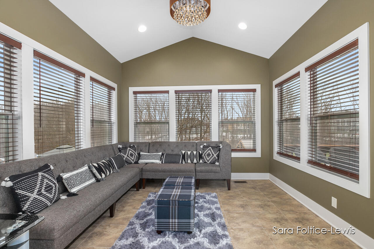 553 Stonebridge Court