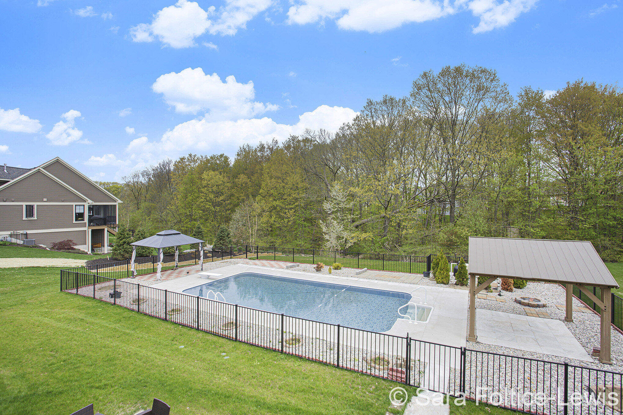 553 Stonebridge Court