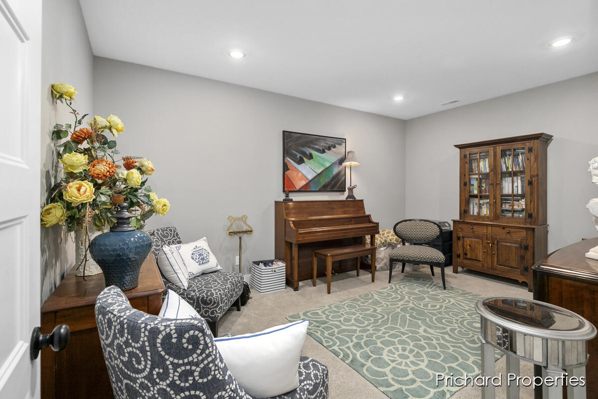 5759 Stonebridge Drive