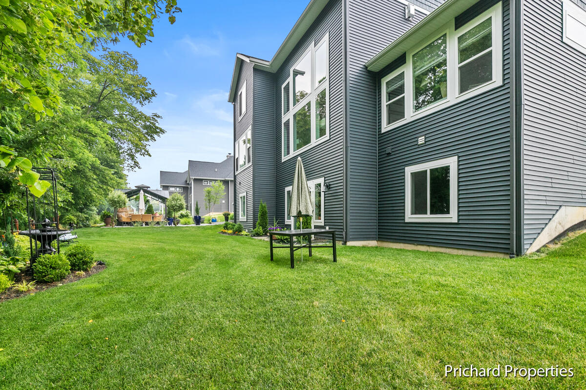 5759 Stonebridge Drive