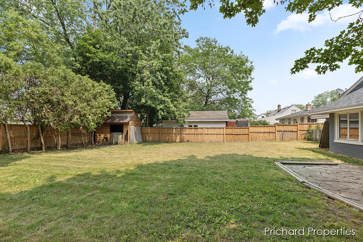 2207 Collingwood Avenue SW