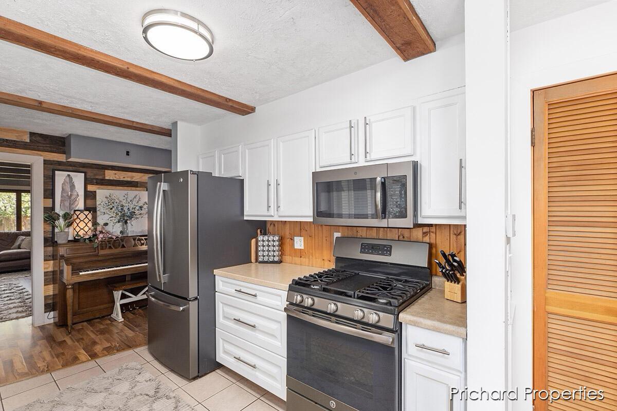 2207 Collingwood Avenue SW