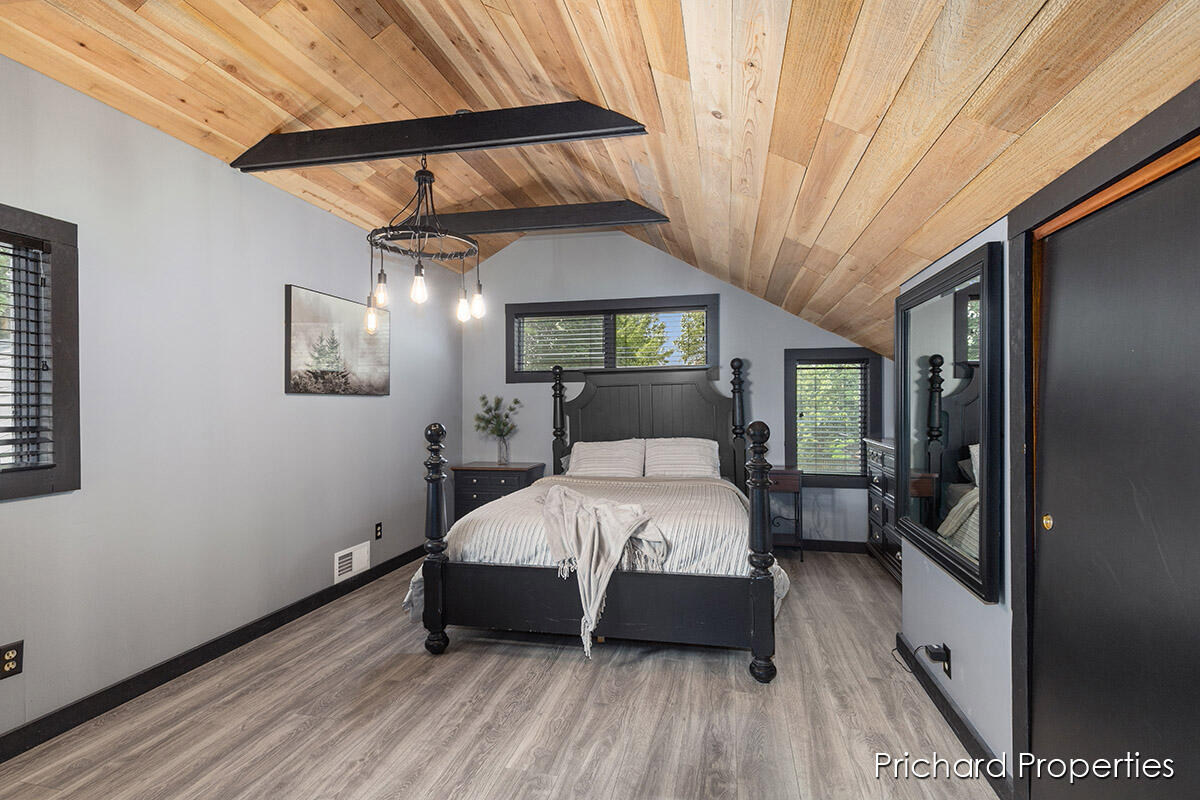 2207 Collingwood Avenue SW