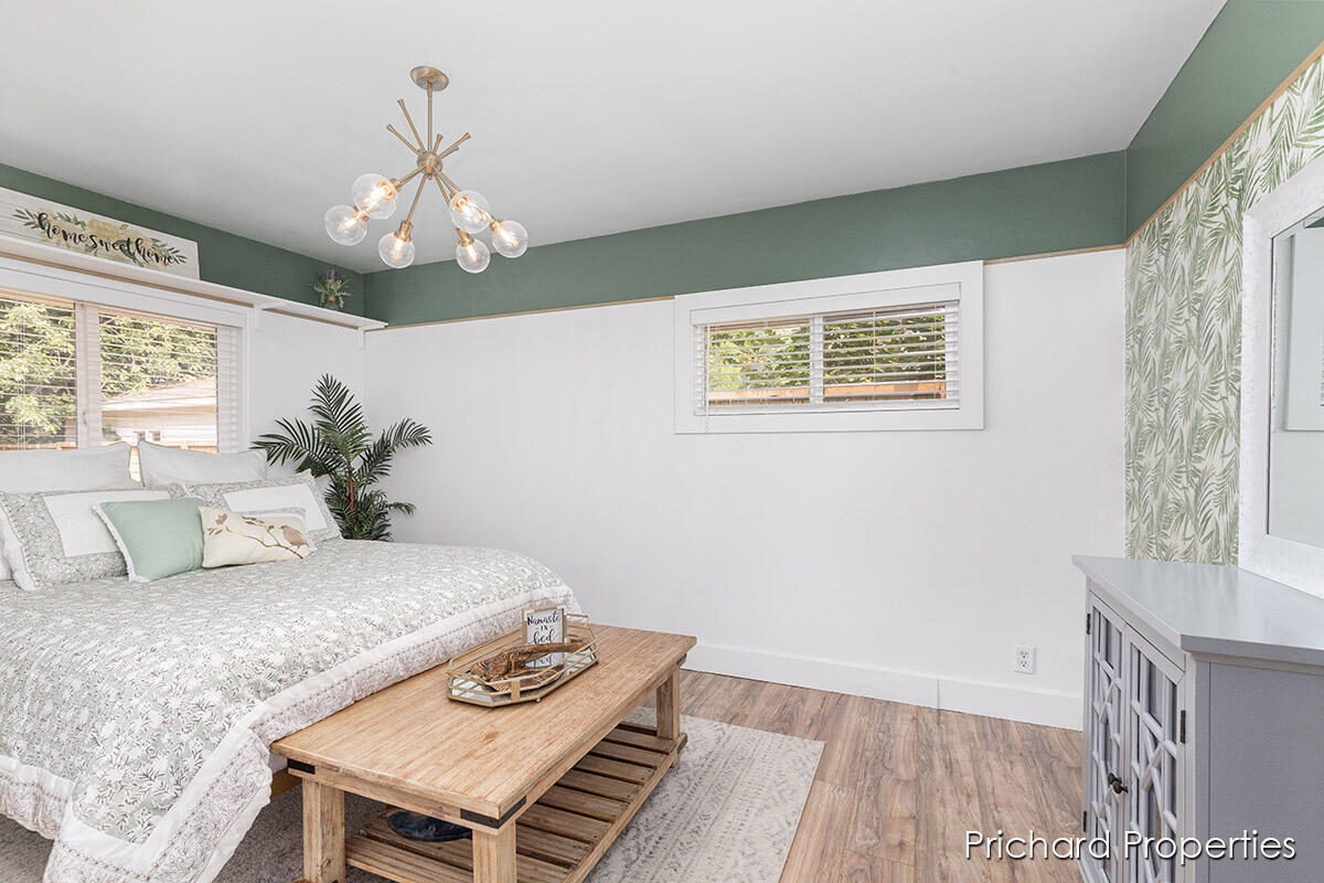 2207 Collingwood Avenue SW