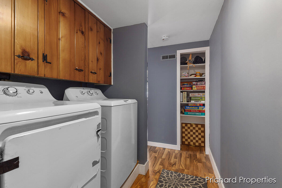 2207 Collingwood Avenue SW