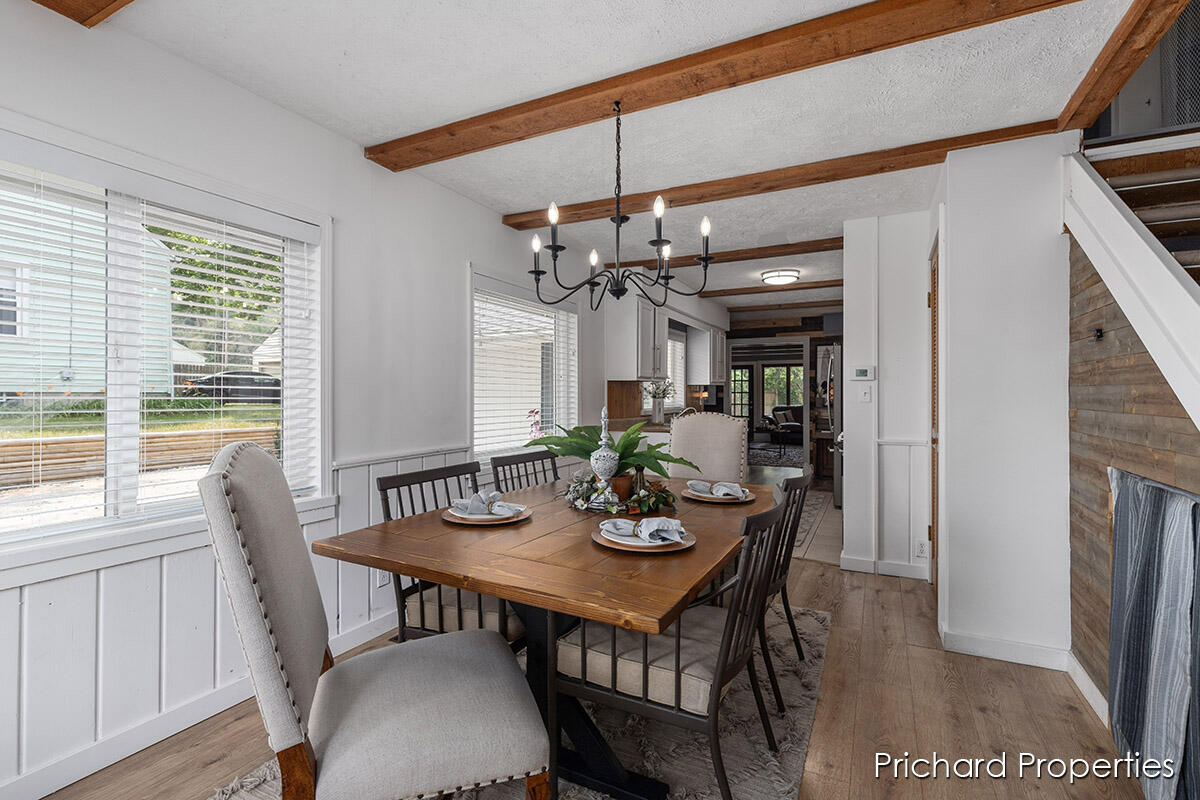 2207 Collingwood Avenue SW