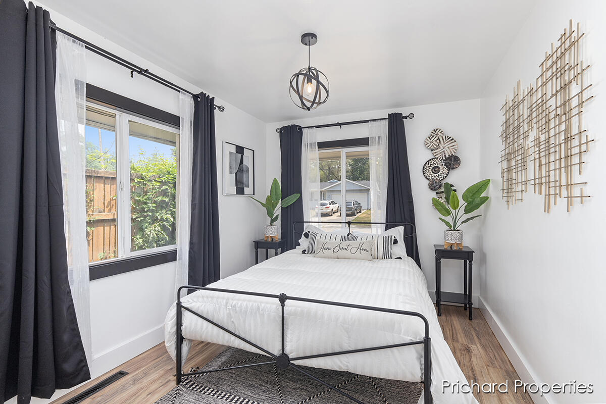 2207 Collingwood Avenue SW