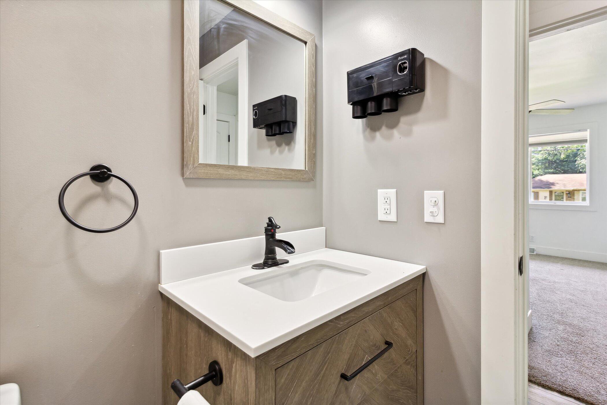 1135 Kentwood Street NE