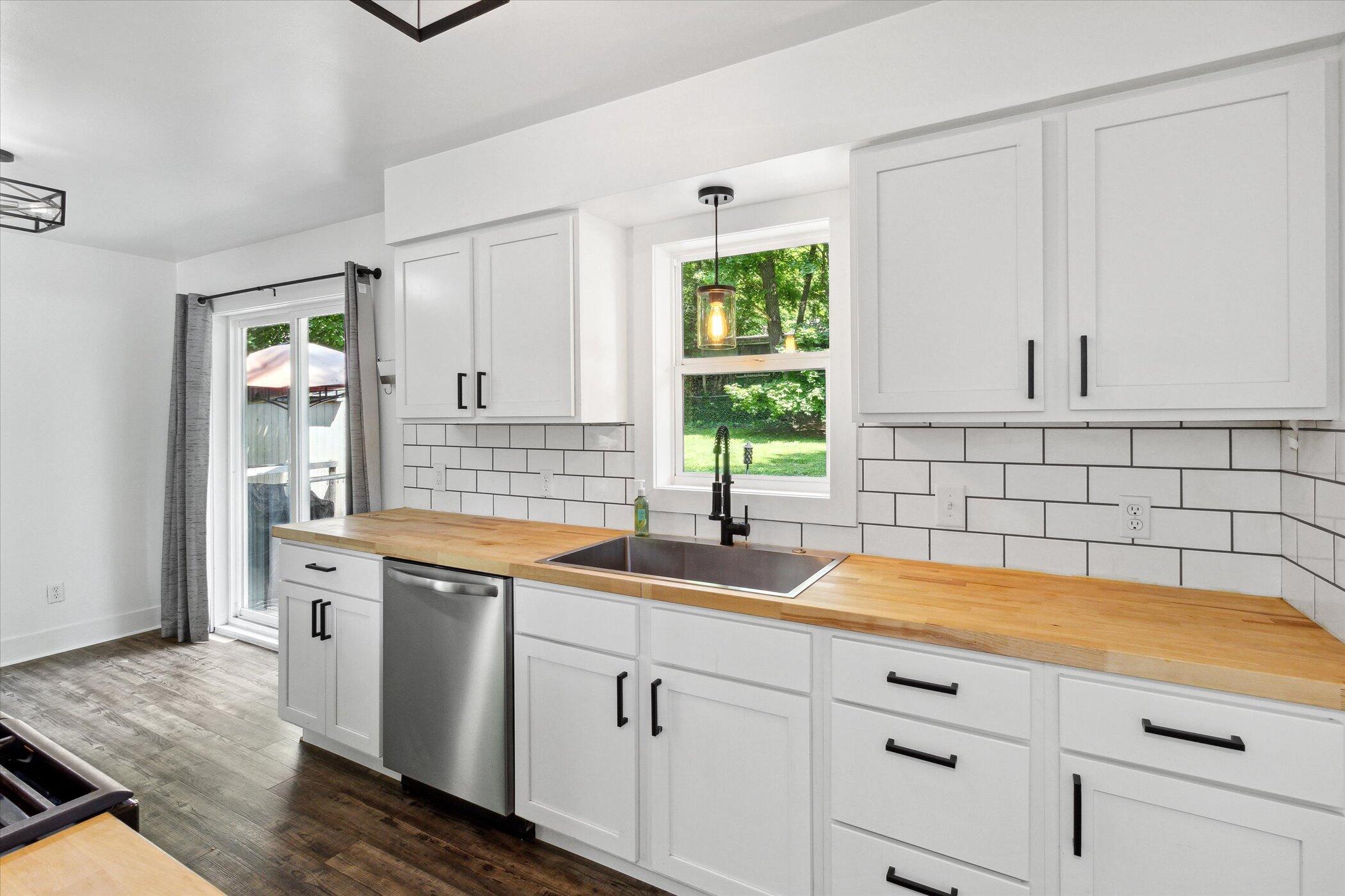 1135 Kentwood Street NE