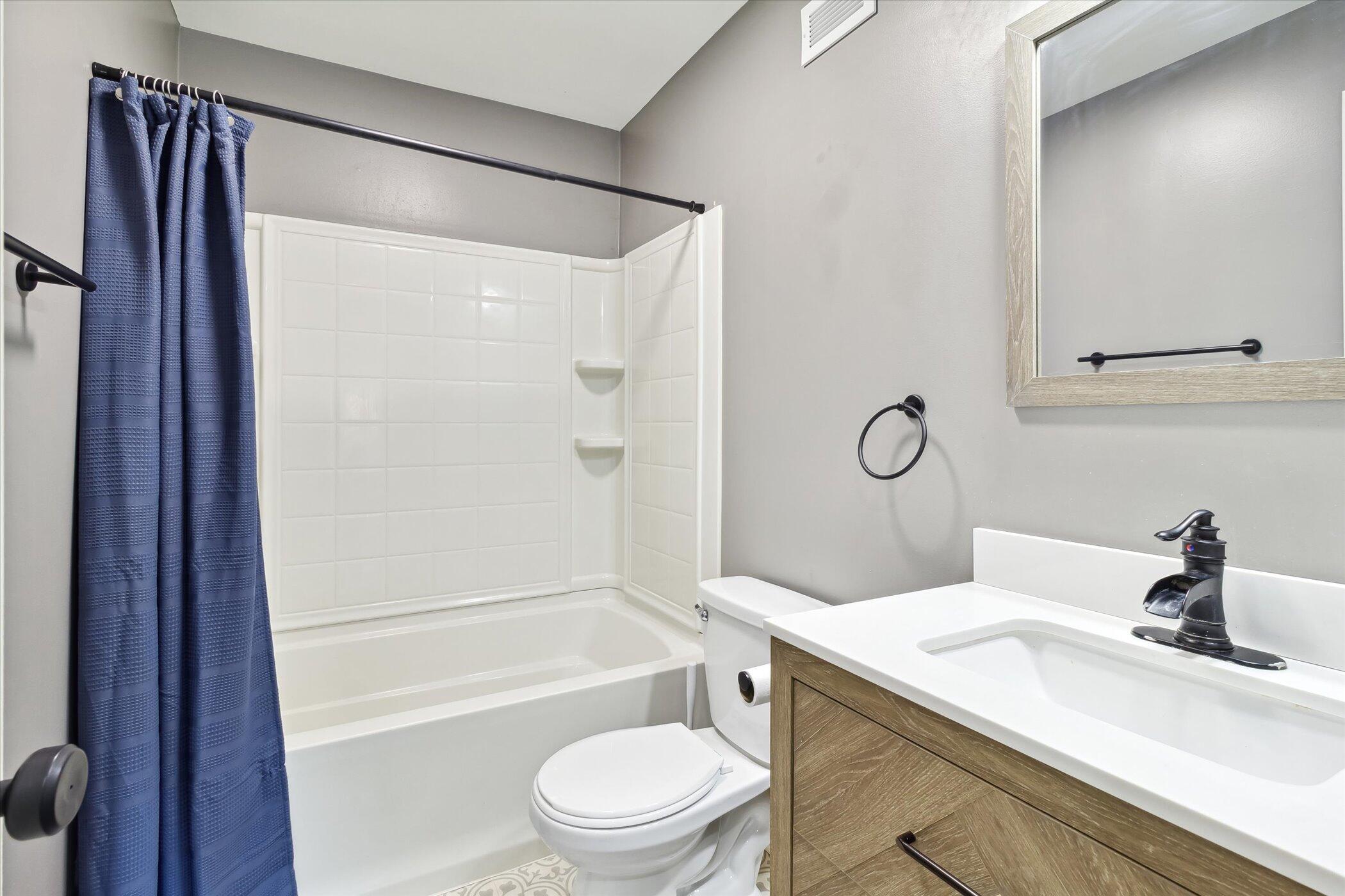 1135 Kentwood Street NE