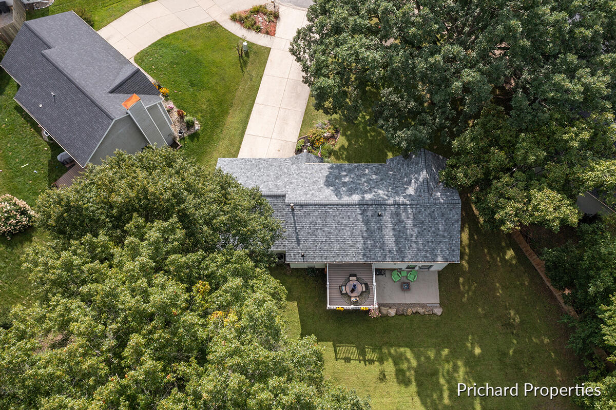 1441 Hollow Ridge Drive NE