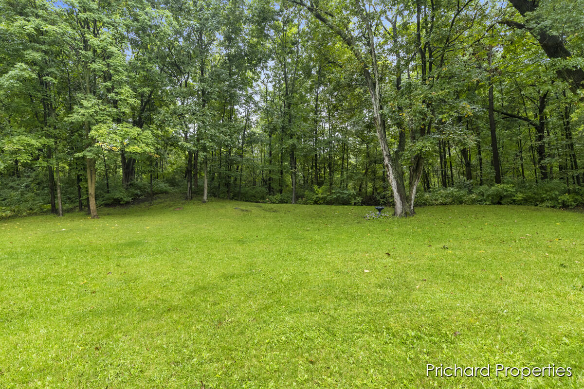 1441 Hollow Ridge Drive NE